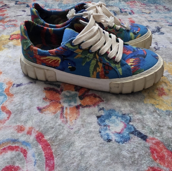FARM Rio Multicolor Floral Sneakers - Picture 2 of 3